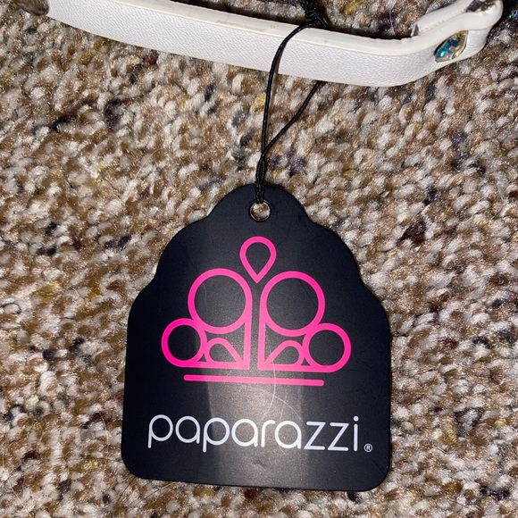 NWT Infinity symbol bracelet - Picture 5 of 6